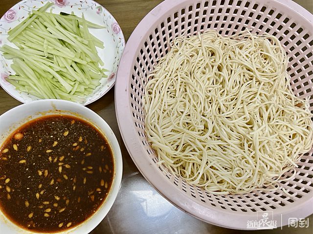 上海人高温天排长队买冷面？曾是小辰光美好记忆有市民自己动手在家做！(图13)