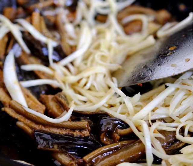 上海人高温天排长队买冷面？曾是小辰光美好记忆有市民自己动手在家做！(图11)