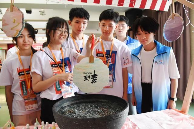 走进黄婆故里体验“泾彩”社区(图5)