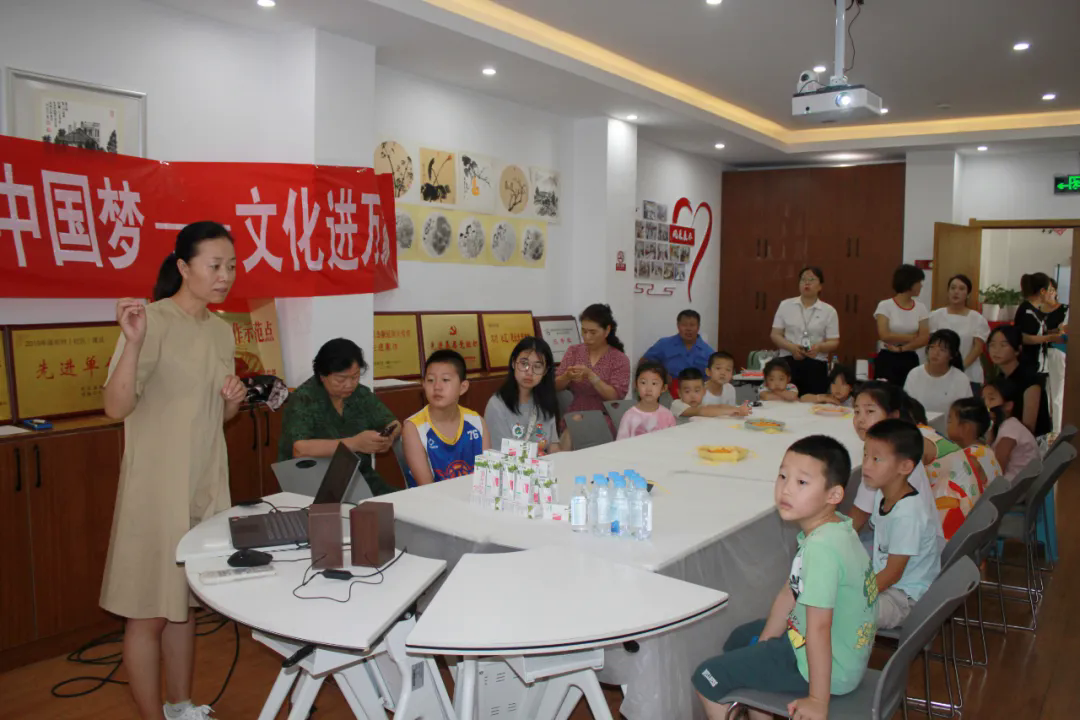 倡树新时代美德健康生活方式丨威海鲸园街道：消暑甜品巧手做邻里互动情更浓(图1)