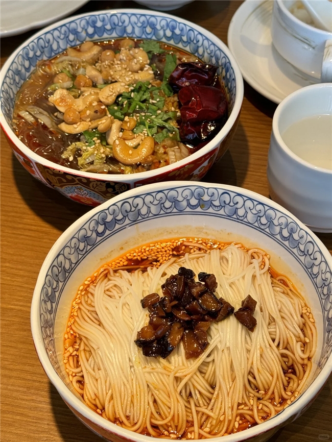 前海人寿附近商圈品味创意素菜美食博主陈琳打卡庆春朴门(图2)