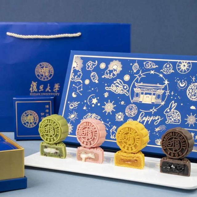 定制月饼、联名点心、引入潮牌……实体书店“花样经”不断的背后(图4)