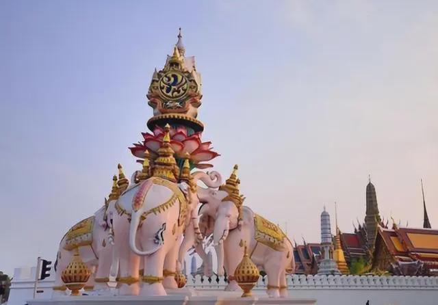 泰国旅行遍地“黑珍珠”为何受到西方人偏爱？中国游客：没眼看(图4)