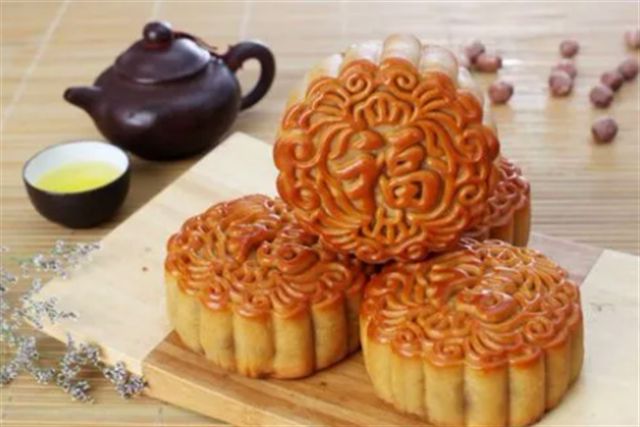 今年月饼市场遇冷年轻人不吃月饼了？中秋未至厂就慌了(图12)