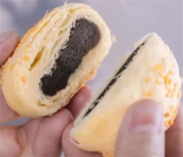 今年月饼市场遇冷年轻人不吃月饼了？中秋未至厂就慌了(图10)