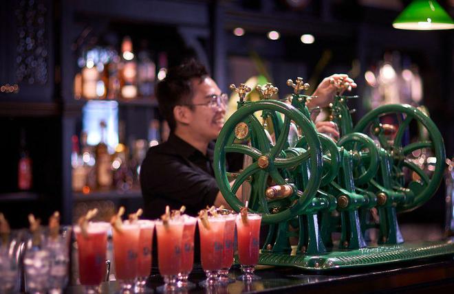 秋味全球游：世界美食美酒旅行指南(图2)