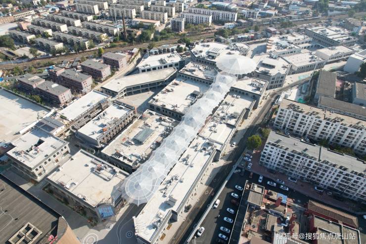 城市源点涅槃再起备受瞩目的建国里项目推介会在建国里项目现场隆重举行。(图8)