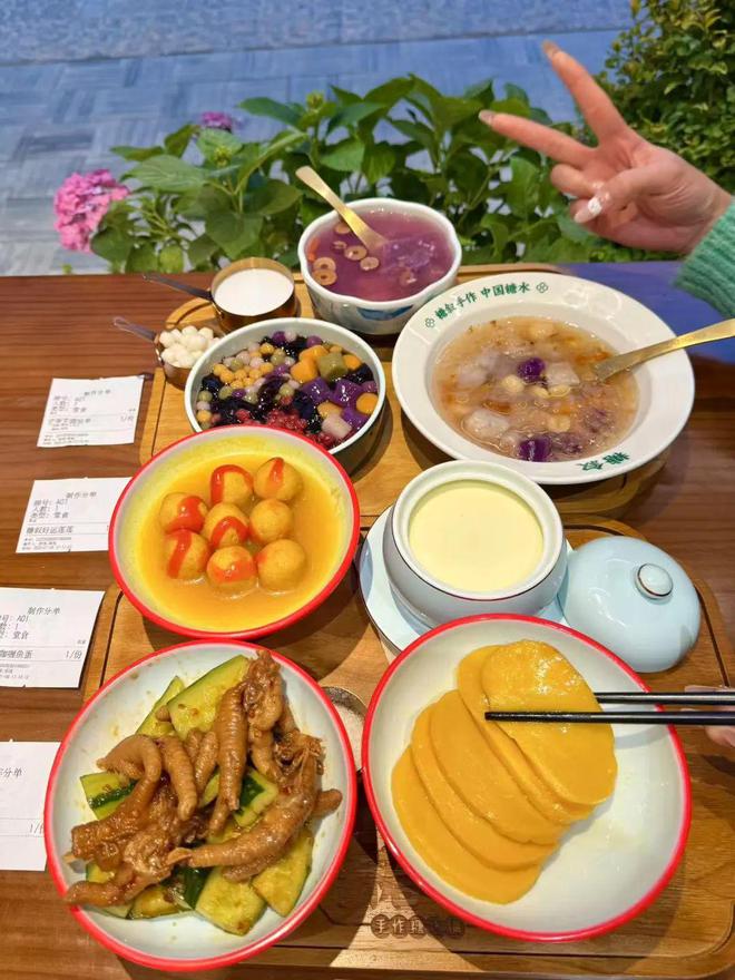 承接转型奶茶店这个糖水品牌在三四线城市救活了一批过气奶茶店(图13)