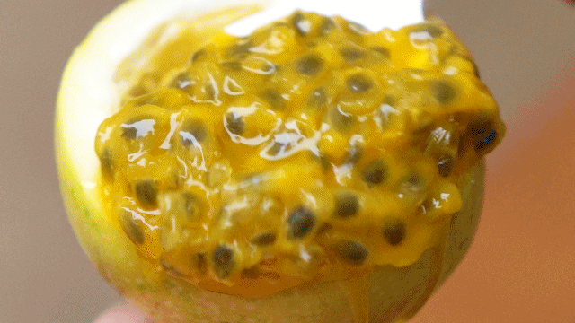 香气炸弹是什么样子？吃完这颗钦蜜9号蜂蜜黄金百香果连空气都是甜的！(图3)