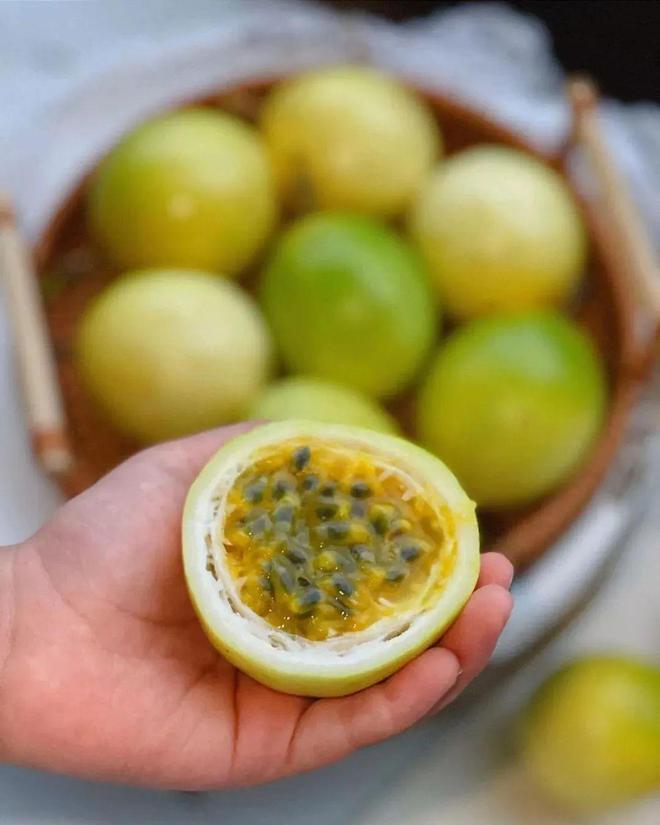 香气炸弹是什么样子？吃完这颗钦蜜9号蜂蜜黄金百香果连空气都是甜的！(图24)