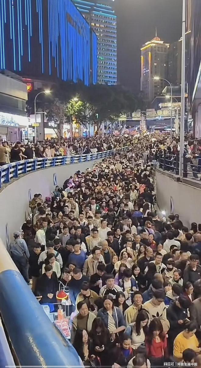清明节小长假成绩单出炉11座城市游客破百万：你家乡上榜了吗(图22)