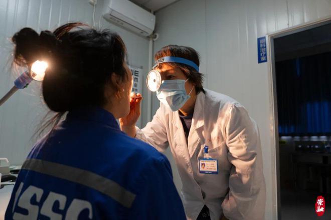 他们让上万江南造船人有“医靠”(图4)