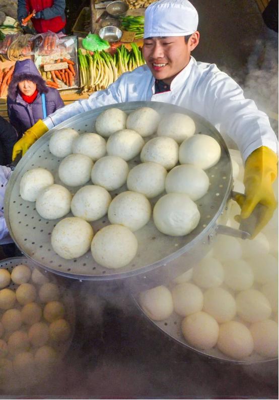 南方人不理解馒头明明是早点北方人却拿来当主食能吃饱吗？(图7)