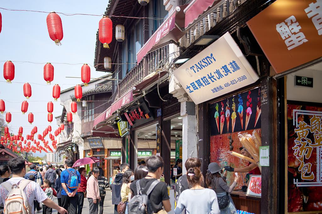 一季度我国消费市场“春意盎然”哪些线下消费最活跃？(图2)