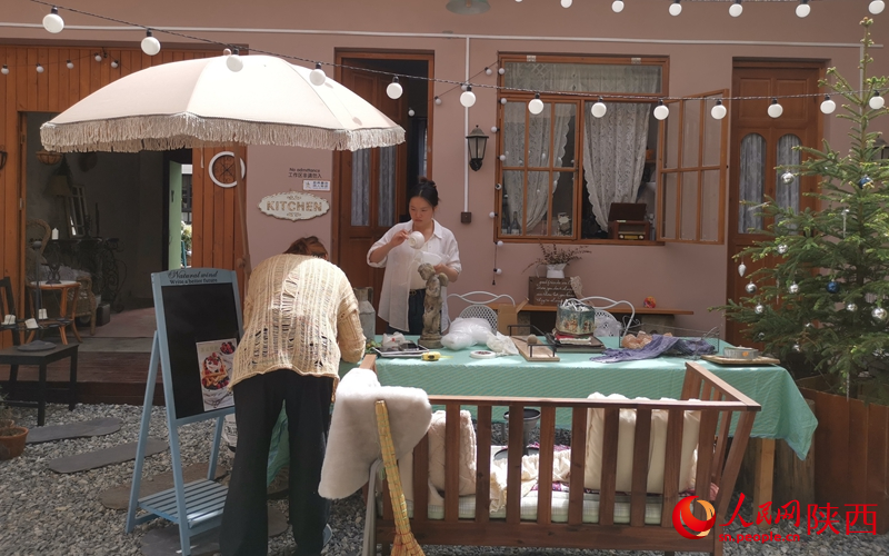 青青秦岭正青春(图1)