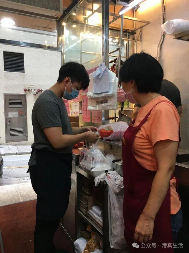 港人疯排20多年的烧鹅店又火上热搜!(图10)