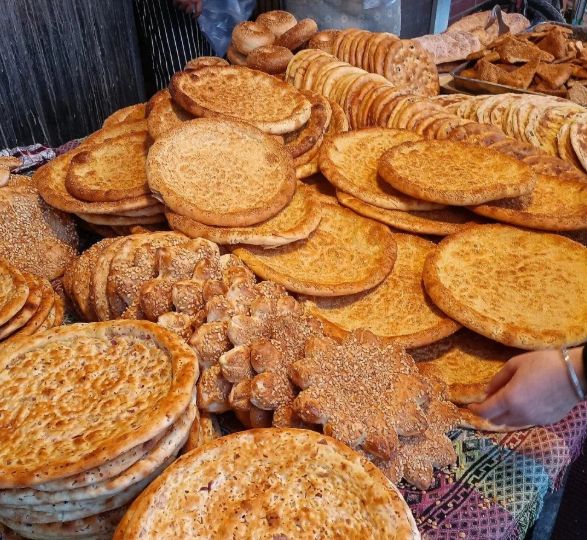新疆旅游攻略之美食篇：西域寻味之旅揭秘新疆的美食地图(图4)