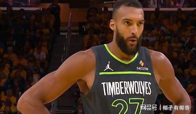 末节关键球巴特勒没摸到！勇士主场97-102告负总比分1-2(图1)