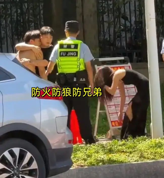 女友和兄弟缠绵被男友抓获下跪求饶：原谅我一次(图5)