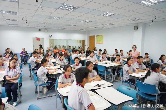 马来西亚董总行知教育研习班学员访问南京市浦口区行知中学(图2)