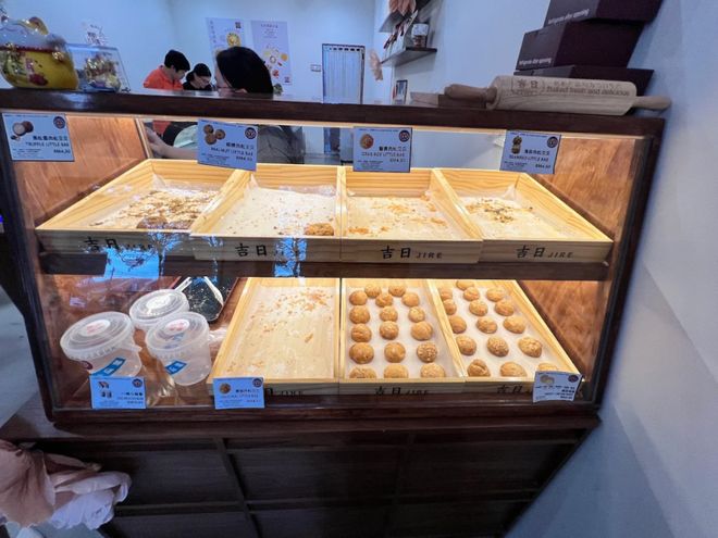 靠近海关的10家新山面包店(图6)