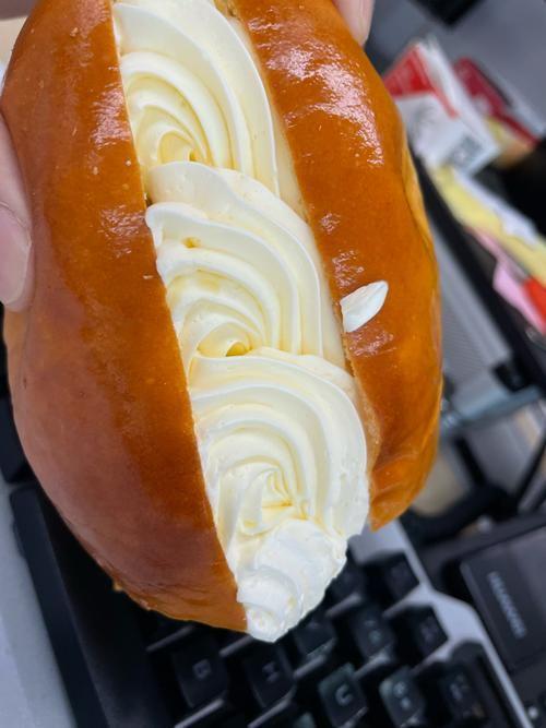 在甜品店内行人看到这3种奶油掉头就走网友:不愿被坑(图3)