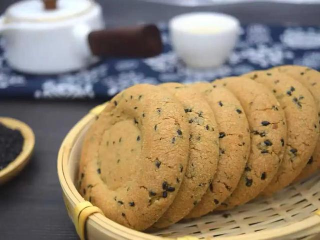 中秋节快到了济南这家老牌糕点厂又忙起来了!(图2)