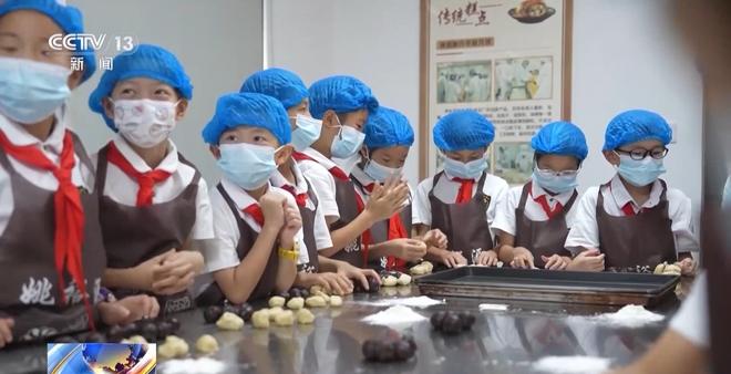 老手艺+新口味今年你期待哪一款月饼(图4)