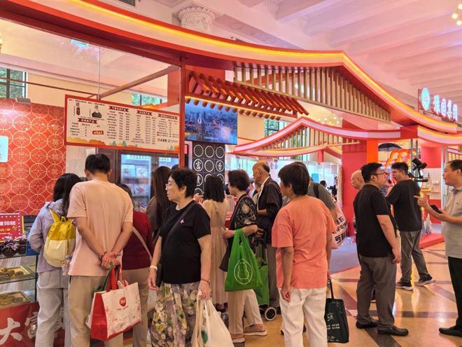 在上海这些“老字号”突变排队爆款(图5)