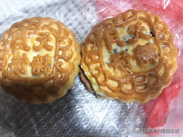现在的河北农村好多人都不去超市买月饼却喜欢在蛋糕店里购买(图3)