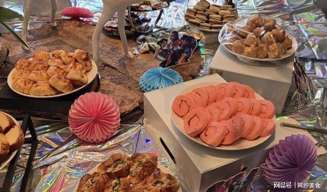 郭碧婷女儿在台北过5岁生日儿童城堡很小一桌普通点心待客(图4)