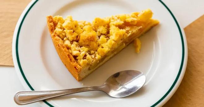 荷兰糕点师造出1058公斤全球最大馅饼破吉尼斯纪录(图2)