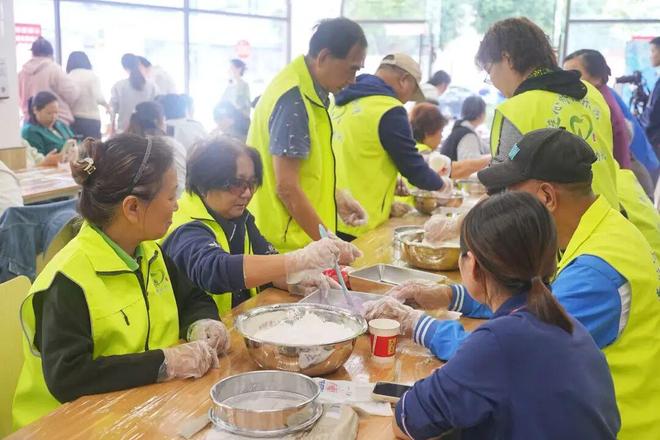 这份手作重阳糕甜到老人心坎里(图2)