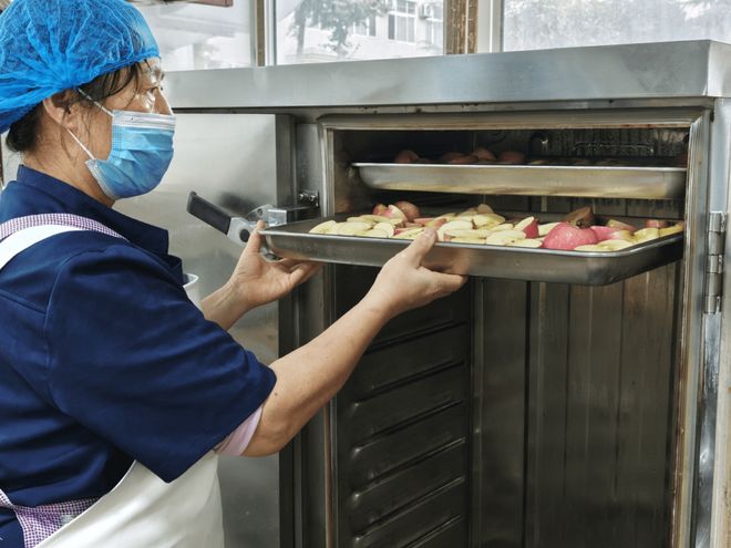 秋日苹果暖心·特别活动纪实——一颗温暖的苹果(图2)