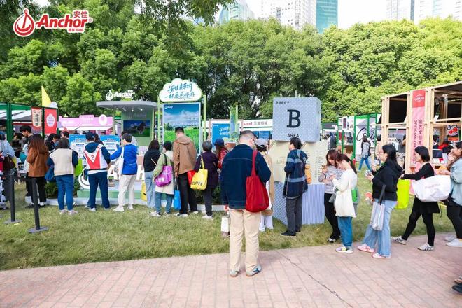 咖啡爆款藏不住了！“饮品甜品化”浪潮席卷陆家嘴咖啡节(图18)