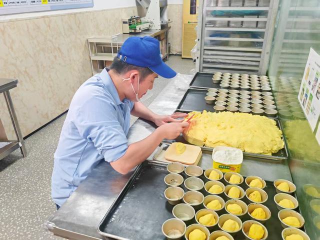 这家“星星”烘焙店保证:除了爱零添加(图2)