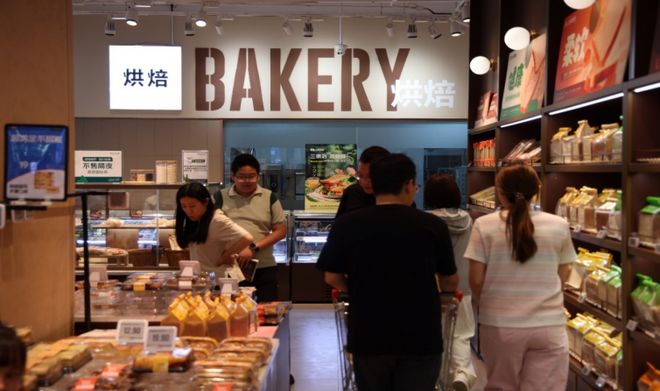 上市两周销量激增200%!七鲜这款草莓蛋糕缘何成今冬甜品爆款?(图8)