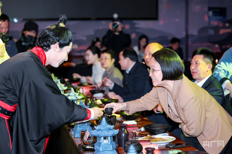 穿越千年品楚宴:马王堆美食文化体验季启动沉浸式再现汉代餐桌(图2)