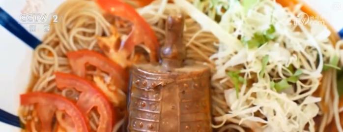 “甲骨文面”“司母戊鼎米饭”“编钟牛肉面”火出圈创意激活文化消费新潮活力(图9)