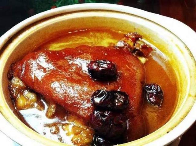 上海人冬至吃啥?从汤团馄饨年糕到蹄髈冬至仪式感正慢慢淡化(图4)