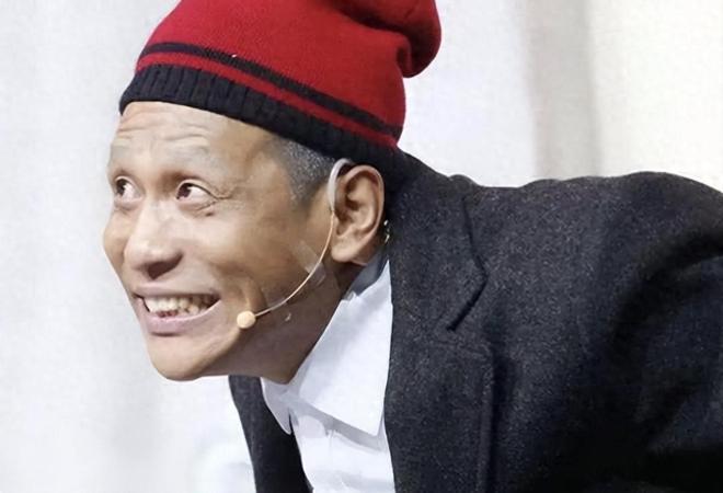 成名后抛弃原配转身娶女粉丝宋小宝再也藏不住早就变了的面相(图1)