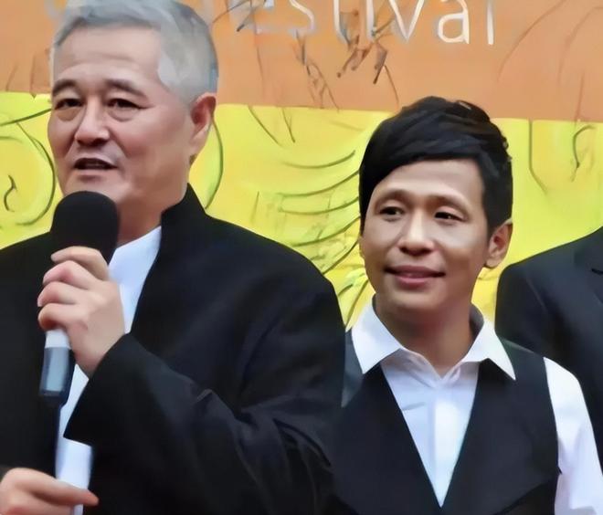 成名后抛弃原配转身娶女粉丝宋小宝再也藏不住早就变了的面相(图8)