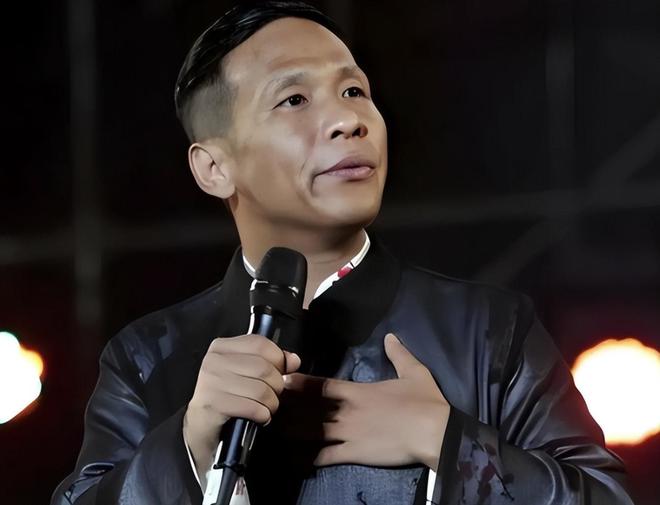 成名后抛弃原配转身娶女粉丝宋小宝再也藏不住早就变了的面相(图14)