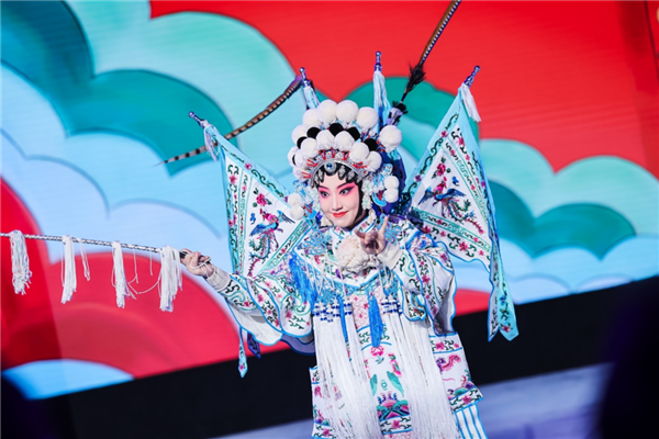 叙事中国美华服耀风华！桐昆·中国纤维流行趋势20262027重磅发布(图5)