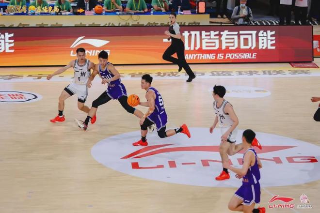 这场篮球赛广州“赢”得很精彩(图12)