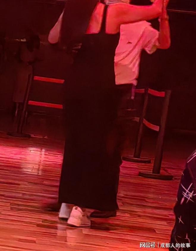 超越“革命前夜”莎舞界老油条马仕和（6）成都砂砂舞故事（63）(图9)