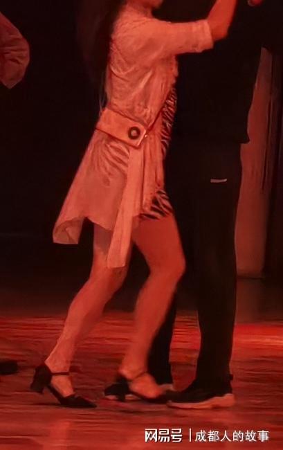 超越“革命前夜”莎舞界老油条马仕和（6）成都砂砂舞故事（63）(图11)