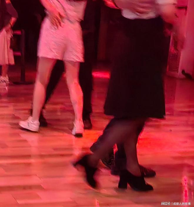 超越“革命前夜”莎舞界老油条马仕和（6）成都砂砂舞故事（63）(图12)