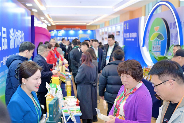 30余家企业携200多款龙江好物亮相！“黑土优品·渝你相约”重庆专场启幕(图1)